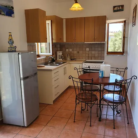 דירה Mani Tower Stoúpa