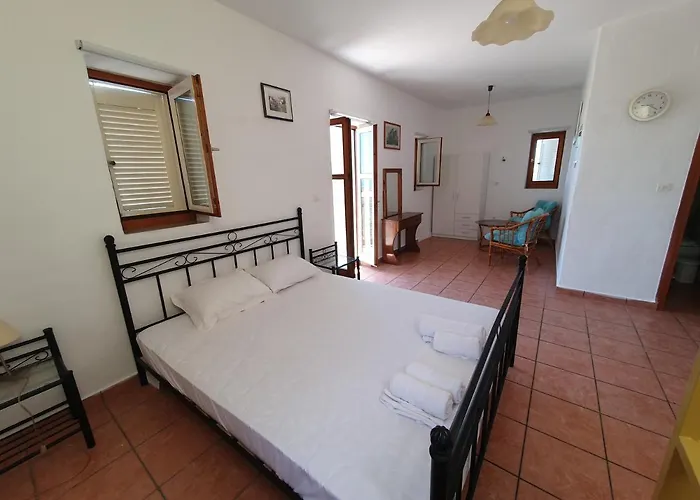 Mani Tower * Stoúpa